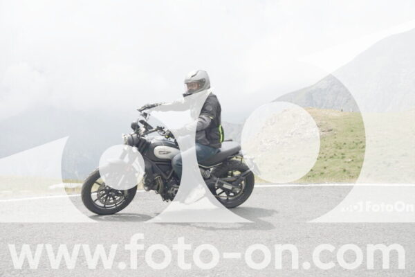 <h1 class="product-title">thumb_DSC01415</h1>