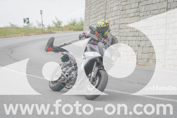 <h1 class="product-title">thumb_FF100073</h1>