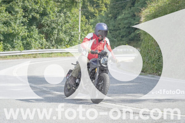 <h1 class="product-title">thumb_FF100189</h1>
