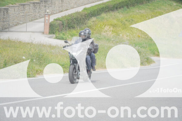 <h1 class="product-title">thumb_FF100191</h1>