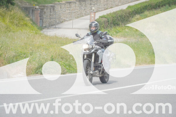<h1 class="product-title">thumb_FF100249</h1>