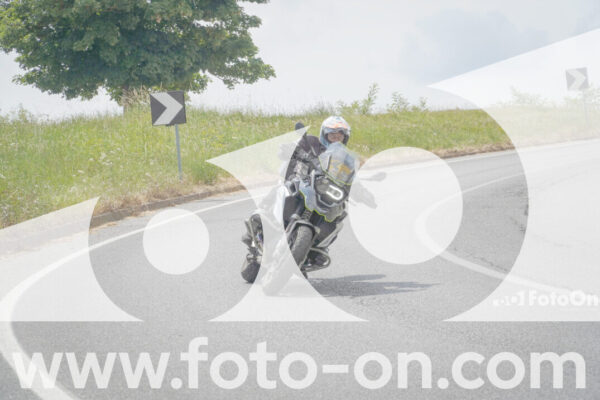 <h1 class="product-title">thumb_FF100281</h1>