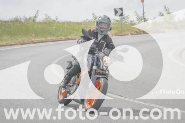<h1 class="product-title">thumb_FF100303</h1>