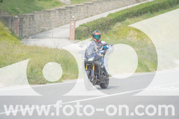 <h1 class="product-title">thumb_FF100349</h1>