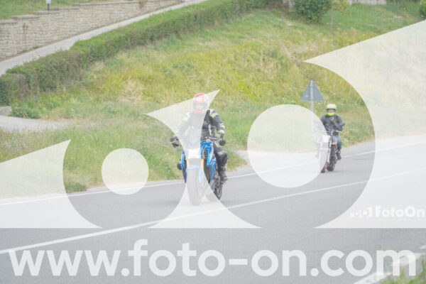 <h1 class="product-title">thumb_FF100372</h1>