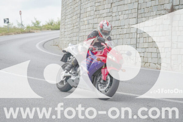 <h1 class="product-title">thumb_FF100412</h1>
