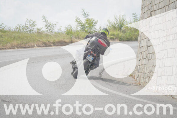<h1 class="product-title">thumb_FF100528</h1>
