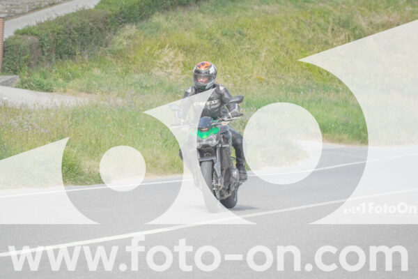 <h1 class="product-title">thumb_FF100541</h1>