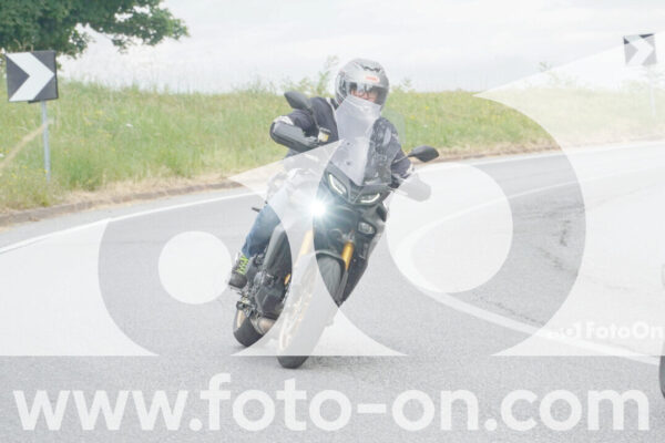 <h1 class="product-title">thumb_FF102085</h1>