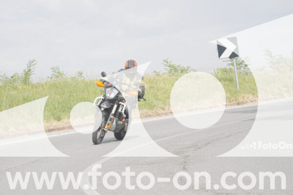 <h1 class="product-title">thumb_FF102113</h1>