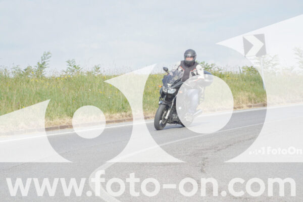 <h1 class="product-title">thumb_FF102140</h1>