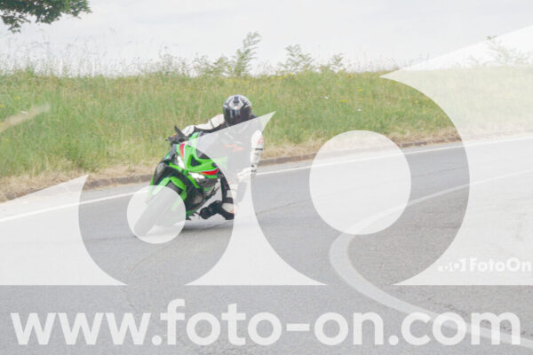 <h1 class="product-title">thumb_FF102164</h1>