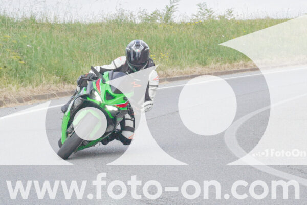 <h1 class="product-title">thumb_FF102167</h1>