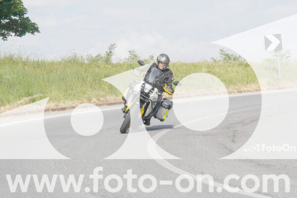 <h1 class="product-title">thumb_FF102270</h1>