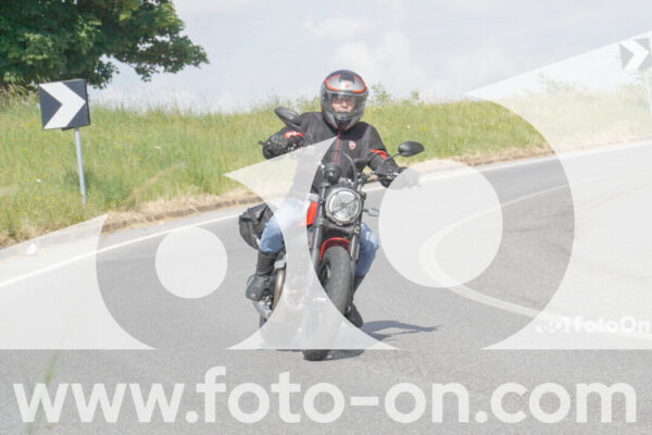 <h1 class="product-title">thumb_FF102305</h1>