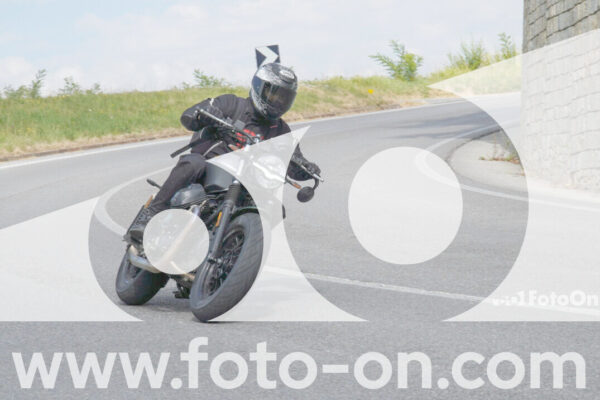 <h1 class="product-title">thumb_FF102348</h1>