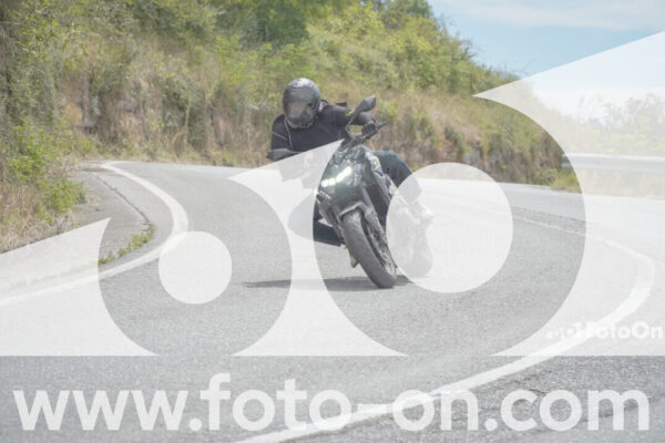 <h1 class="product-title">thumb_FF102780-1</h1>