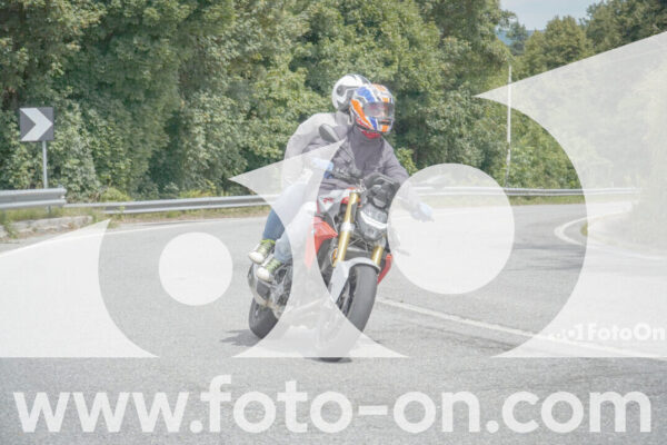 <h1 class="product-title">thumb_FF102811</h1>