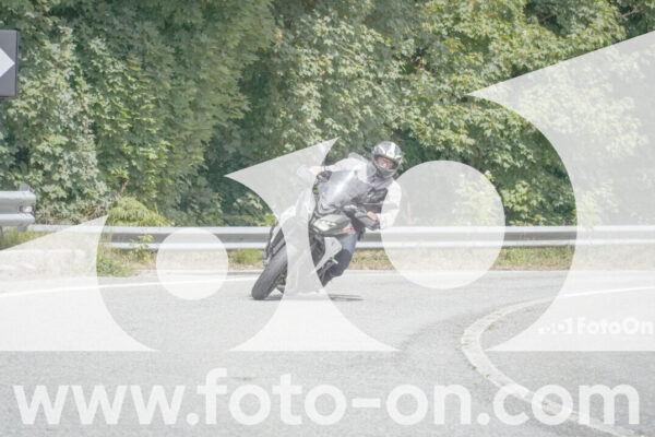 <h1 class="product-title">thumb_FF102814</h1>