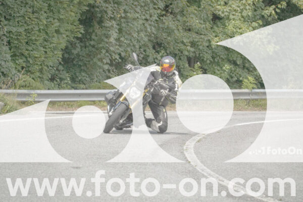 <h1 class="product-title">thumb_FF103262</h1>