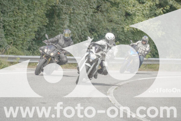 <h1 class="product-title">thumb_FF103271</h1>