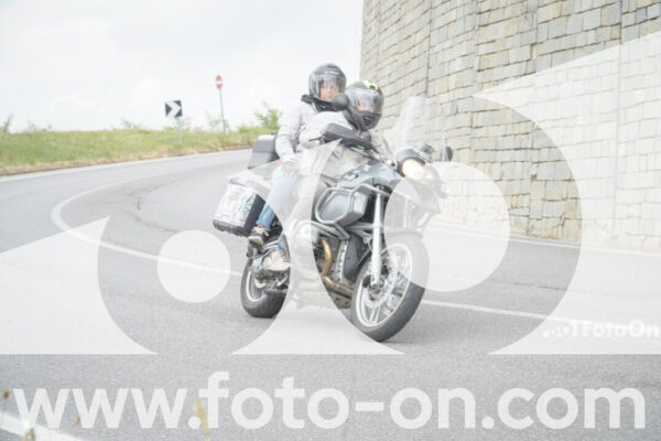 <h1 class="product-title">thumb_FF103590</h1>