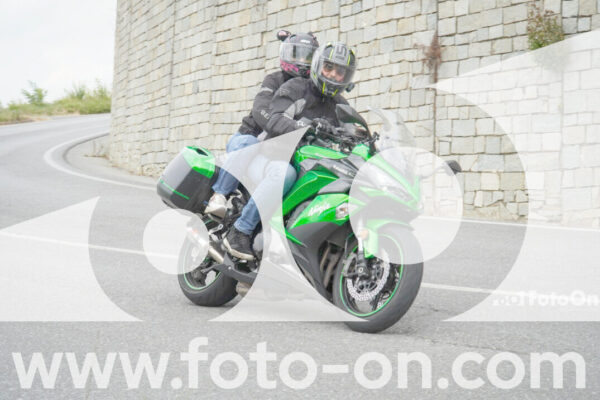<h1 class="product-title">thumb_FF103644</h1>