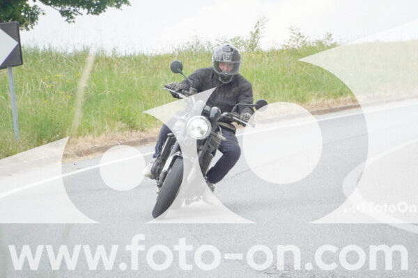 <h1 class="product-title">thumb_FF103677</h1>
