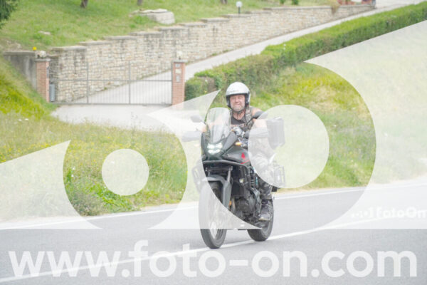 <h1 class="product-title">thumb_FF103716</h1>