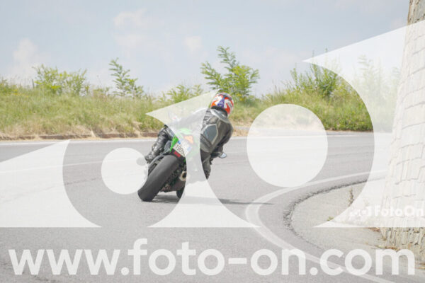 <h1 class="product-title">thumb_FF103748</h1>