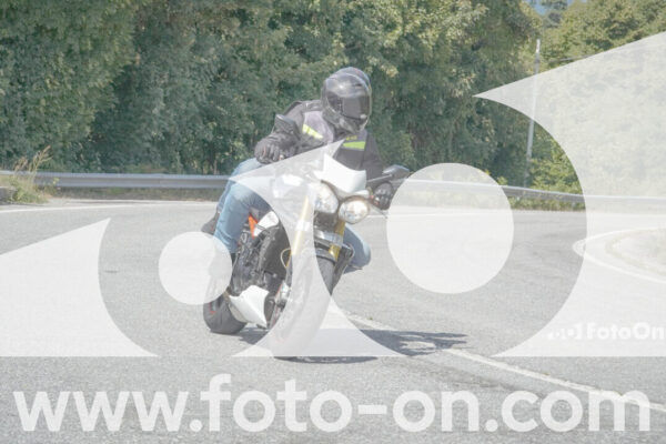 <h1 class="product-title">thumb_FF103770</h1>