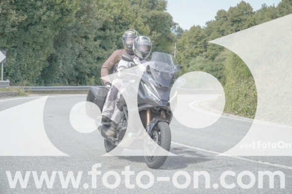 <h1 class="product-title">thumb_FF103816-1</h1>