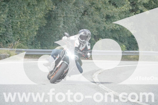 <h1 class="product-title">thumb_FF103818</h1>