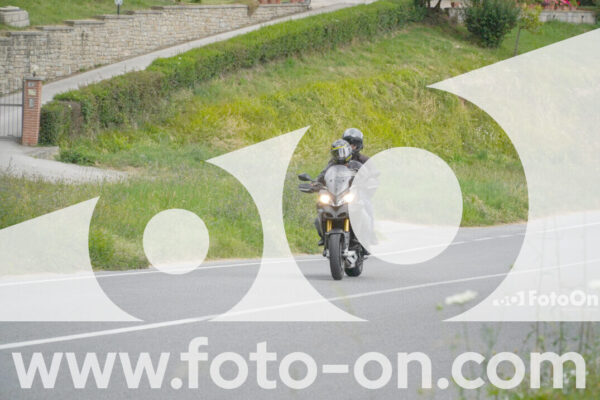 <h1 class="product-title">thumb_FF103850</h1>