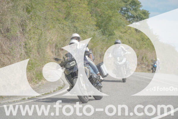<h1 class="product-title">thumb_FF103866</h1>