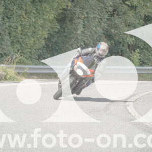 thumb_FF103905