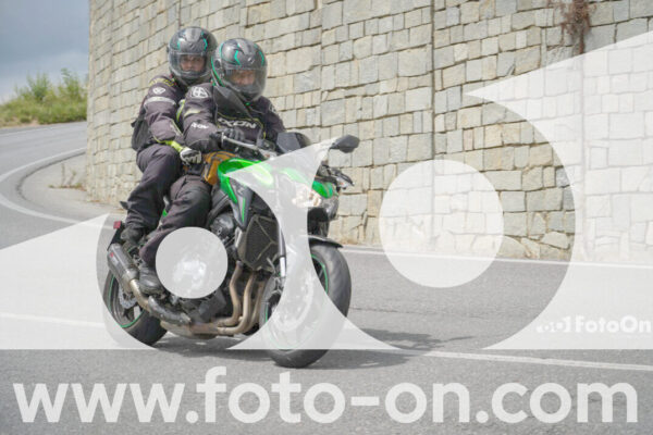 <h1 class="product-title">thumb_FF103921</h1>