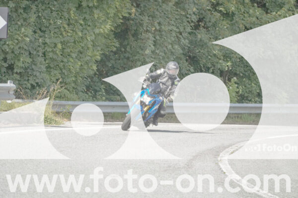 <h1 class="product-title">thumb_FF103926</h1>