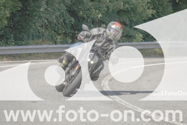 <h1 class="product-title">thumb_FF103965</h1>