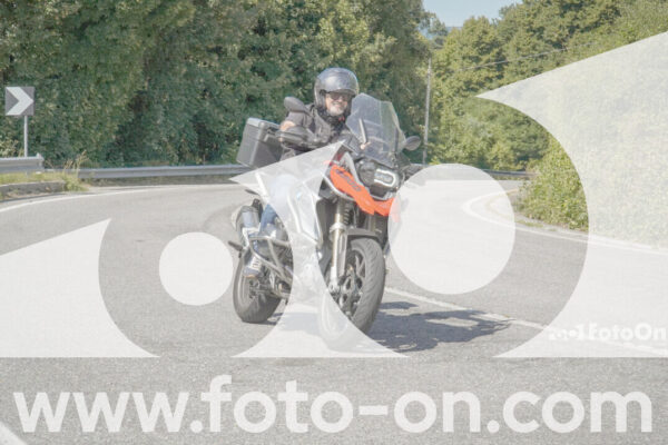 <h1 class="product-title">thumb_FF104023</h1>