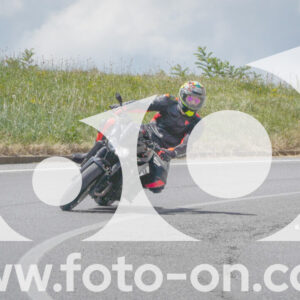 thumb_FF104070