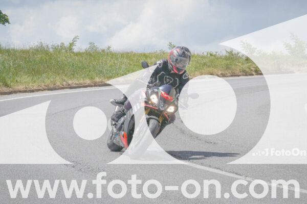 <h1 class="product-title">thumb_FF104081</h1>