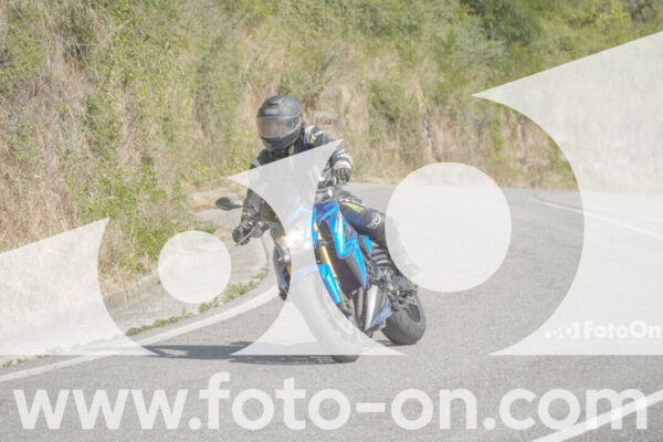 <h1 class="product-title">thumb_FF104143</h1>