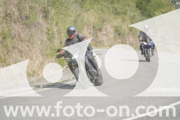 <h1 class="product-title">thumb_FF104243</h1>