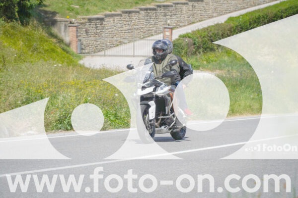 <h1 class="product-title">thumb_FF104266</h1>