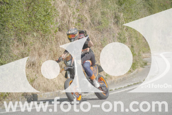 <h1 class="product-title">thumb_FF104303</h1>
