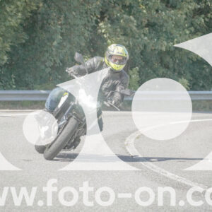 thumb_FF104307