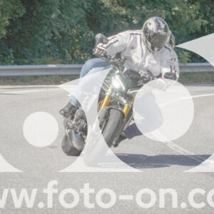 thumb_FF104313