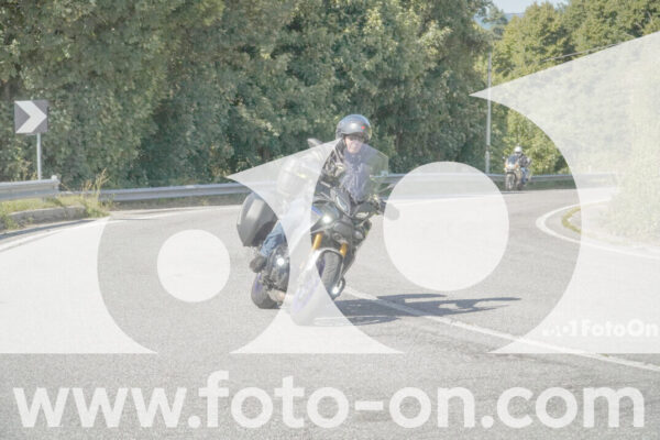 <h1 class="product-title">thumb_FF104329</h1>