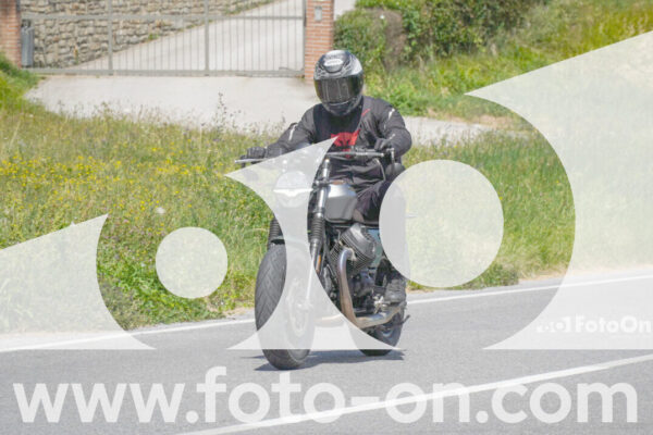 <h1 class="product-title">thumb_FF104353</h1>